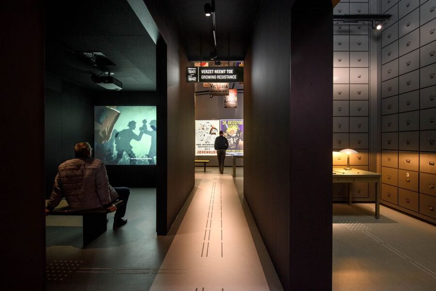 Amsterdam: Dutch WWII Resistance Museum Entry Ticket - Propaganda and wartime walls: how the museum recreates the occupied mood