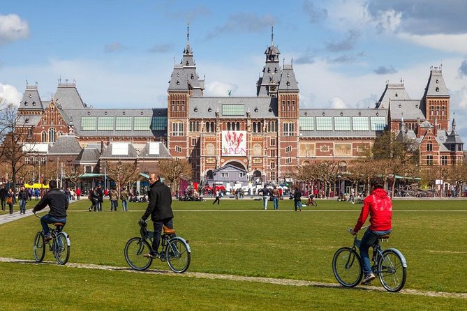 Amsterdam: E-Bike Sightseeing Tour - Marine Terrein and Prinseneiland: water views and a different side of Amsterdam