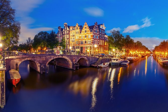 Amsterdam Evening Canal Cruise with Live Guide and Onboard Bar - Jordaan and the “garden” theory of street names