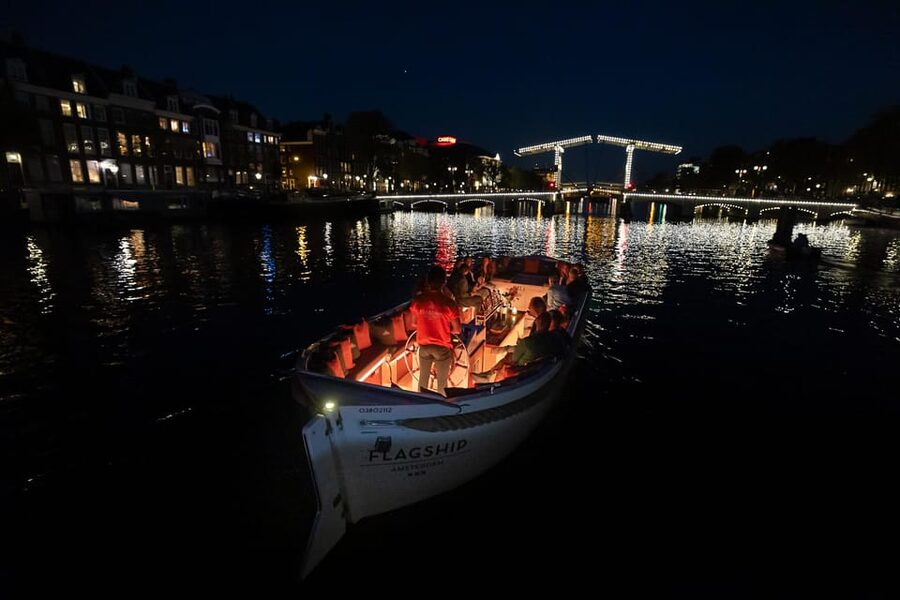 Amsterdam: Evening Canal Cruise with (Open) Bar on Board - Key things I’d circle before you book