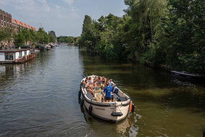 Amsterdam: Evening Candle Light Cruise With Wine & Cheese - Why this candlelight canal cruise is a fast way to see Amsterdam