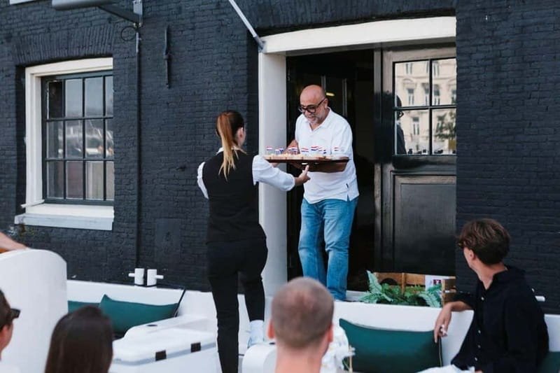 Amsterdam Evening (Sunset) Canal Cruise w/ optional drinks - Finding the Right Boat: Central Station Without the Headache