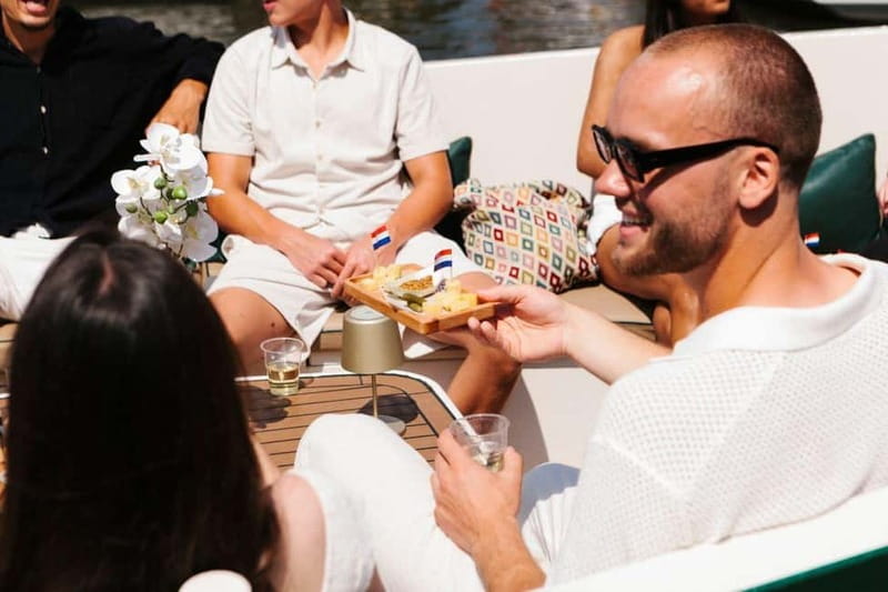 Amsterdam Evening (Sunset) Canal Cruise w/ optional drinks - Should You Book This Amsterdam Evening Canal Cruise?