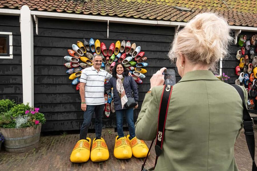 Amsterdam: Experience Zaanse Schans Windmills & Cheese Farm - Windmills, Riverfront Walks, and Optional Entry: How to Plan for Photos Without Running Out of Time