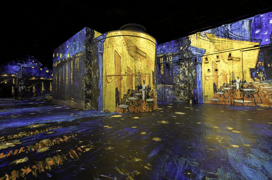 Amsterdam: Fabrique des Lumières Dutch Masters Ticket - Locker use, what you can bring, and how to avoid stress
