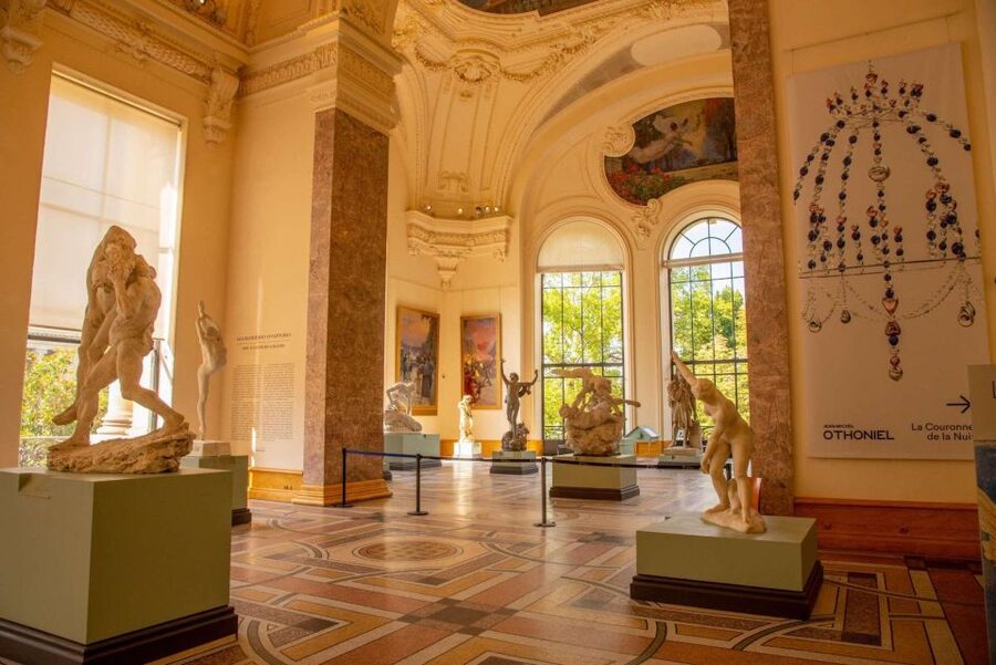 Amsterdam Family Friendly Historical Walking Tour - Why Amsterdam Legends Work So Well for Families