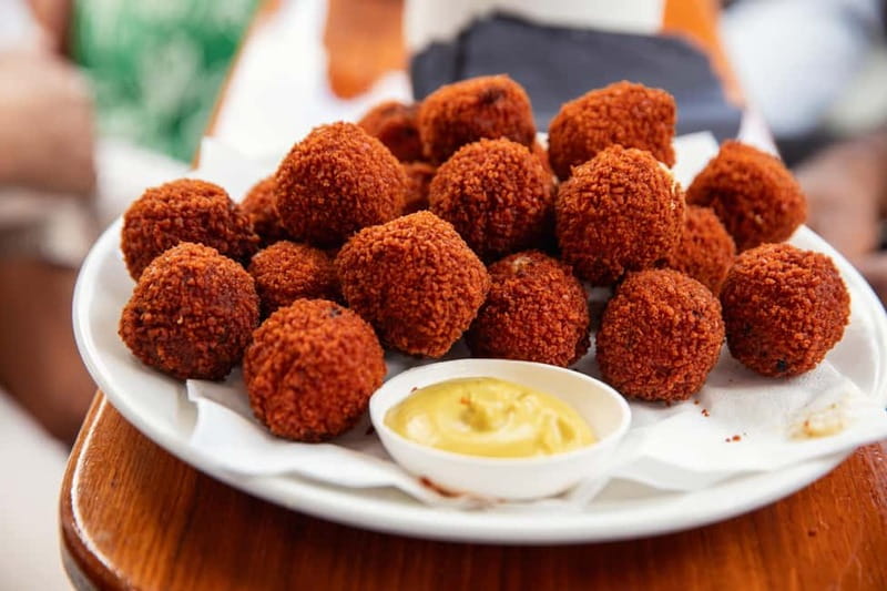 Amsterdam: Food and Canal Tour - Drinks Included, So You Can Actually Enjoy the Meal