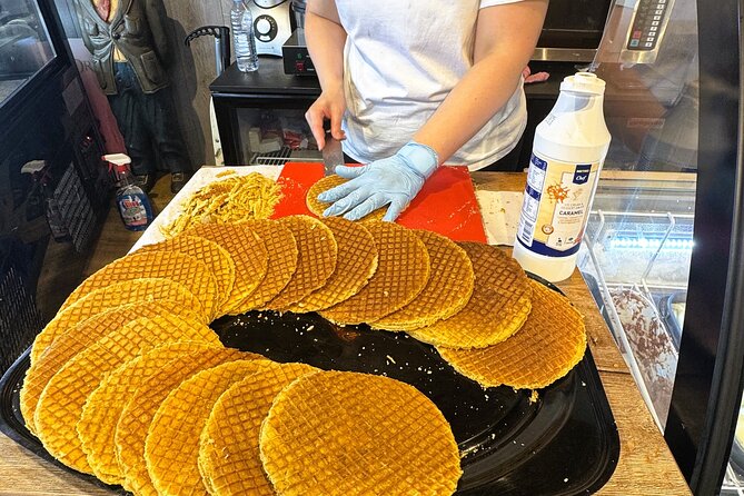 Amsterdam Food Tasting Tour of Hidden Gems (Small Groups) - Where you meet, where you end, and how to plan your timing