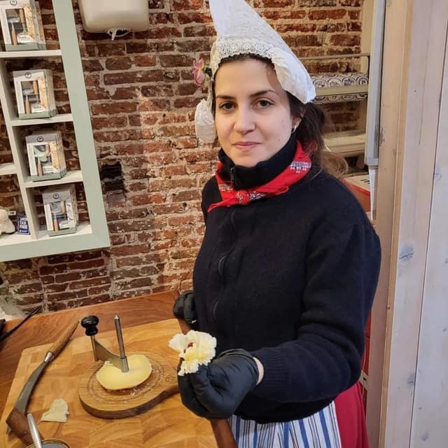 Amsterdam: Food Walking Tour - Price and value for a 2-hour private food walk