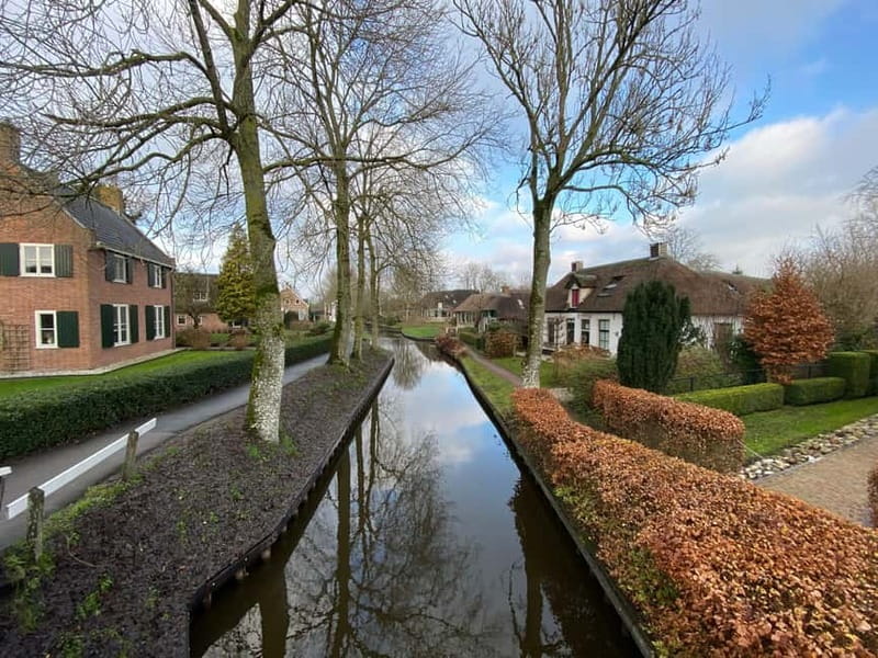 Amsterdam: Giethoorn, Afsluitdijk and Zaanse Schans Day Trip - Should you book the Amsterdam, Giethoorn, Afsluitdijk, and Zaanse Schans day trip?