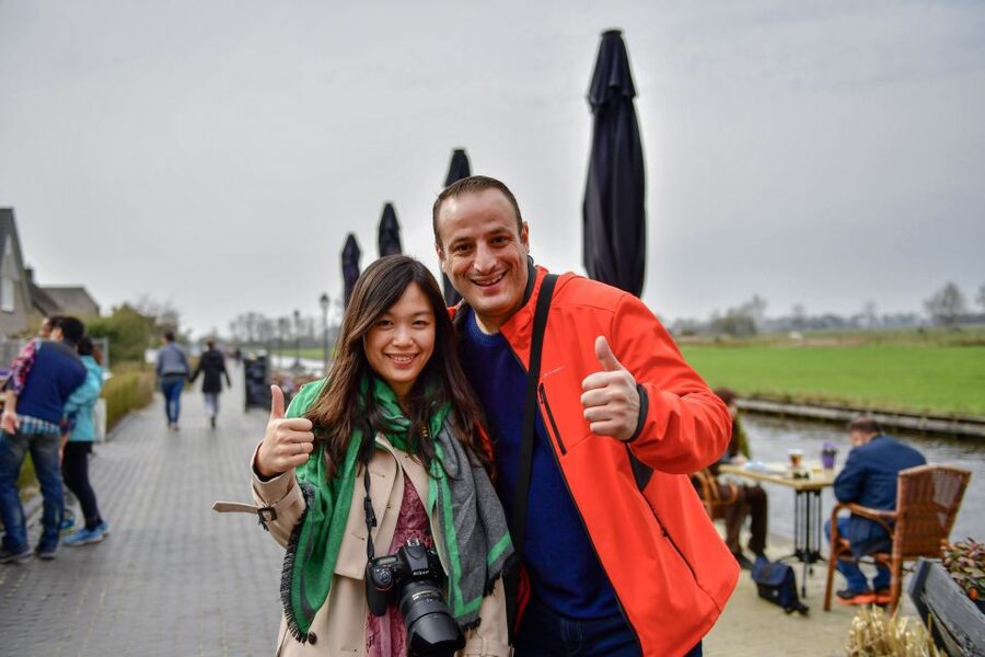 Amsterdam: Giethoorn and Zaanse Schans Windmills Day Tour - Cheese factory tour and tastings, exactly how to use your time