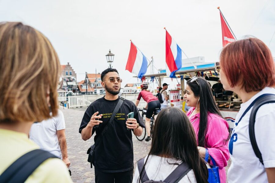 Amsterdam: Giethoorn, Volendam, and Zaanse Schans Tour - Should You Book This Amsterdam to Zaanse Schans, Volendam, and Giethoorn Tour?