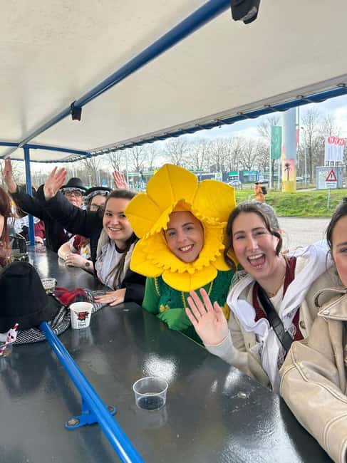 Amsterdam: Guided Beer Bike or Prosecco Bike Tour - How safety and pedal control actually feel during the 85 minutes