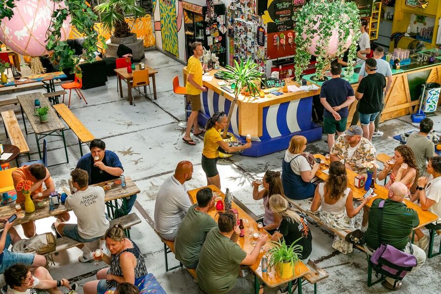 Amsterdam: Guided Craft Beer Brewery Bus Tour with Tastings - Meeting at Overhoeksplein, the Ferry Shortcut, and Finding Your Guide