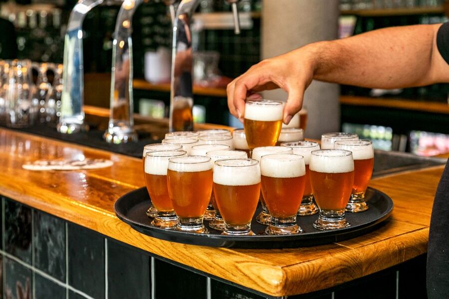 Amsterdam: Guided Craft Beer Brewery Bus Tour with Tastings - The 3-Hour Route: What You Get at Each Brewery Stop