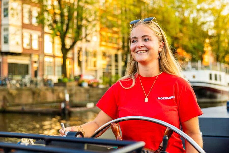 Amsterdam: Guided Open Boat Cruise Unlimited Drinks Option - Should You Book This Amsterdam Open-Boat Cruise?