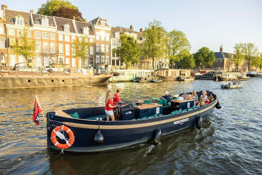 Amsterdam: Guided Open Boat Cruise Unlimited Drinks Option - Why This Open-Boat Canal Cruise Feels Different