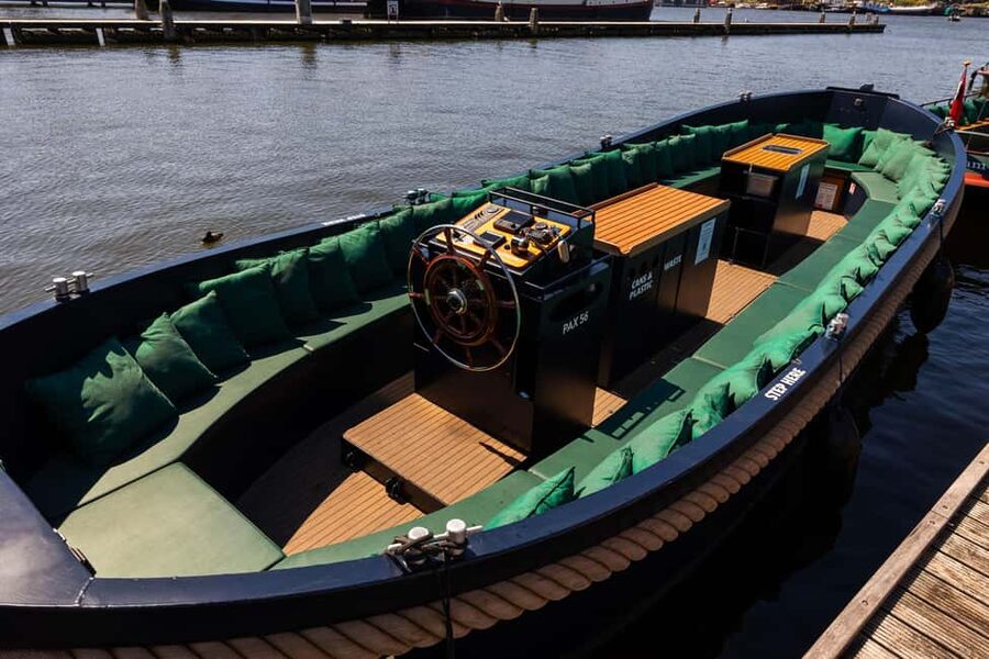 Amsterdam: Guided Open Boat Cruise Unlimited Drinks Option - Weather, Comfort, and Why Open Boats Still Work