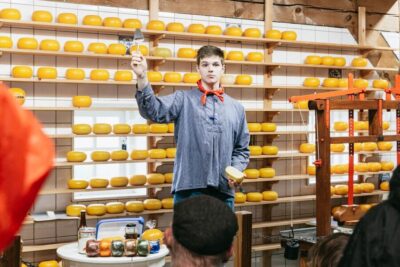 Guided Zaanse Schans, Windmills & Cheese Tour