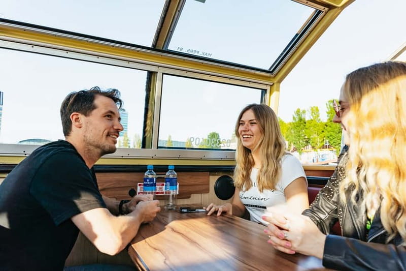Amsterdam: Heated Canal Cruise Including Audioguide - Photos, Timing, and Night Views: Small Tricks That Help