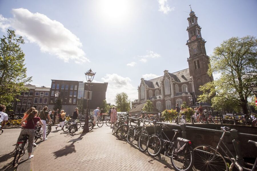 Amsterdam: Hidden Gems & Highlights Guided Bike Tour - Why Amsterdam Changes When You Ride a Bike