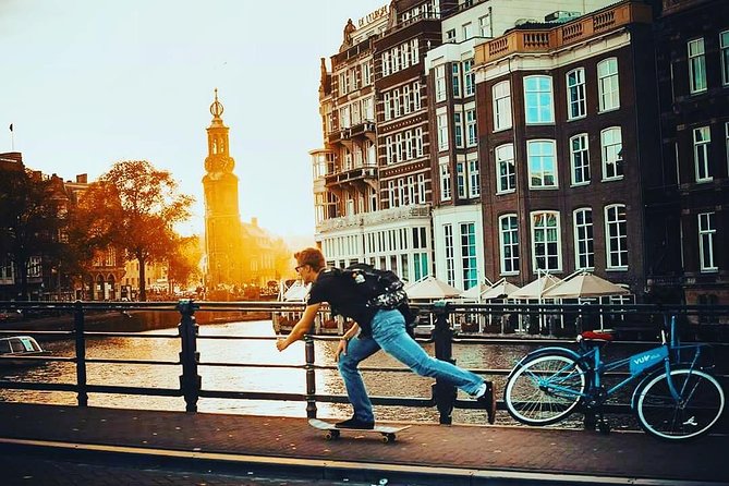 Amsterdam Highlights Walking Tour: Small Group Experience - Starting at Bistro Berlage, then easing into the center