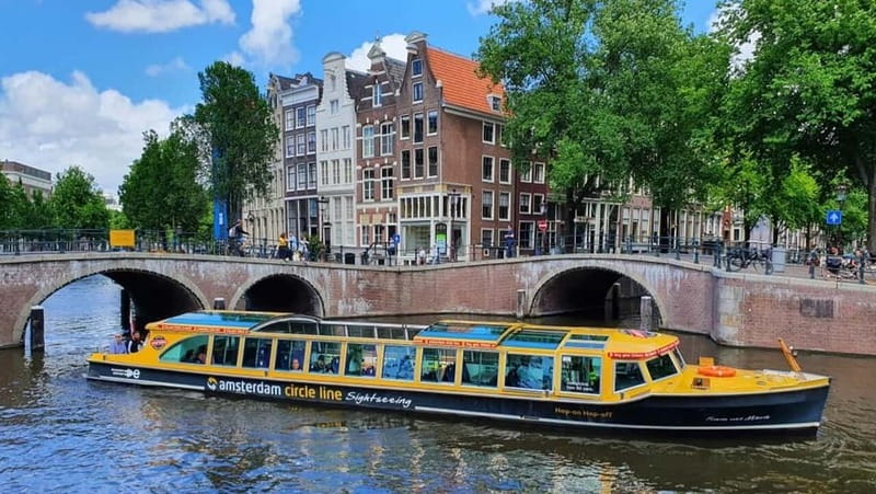 Amsterdam: Historic City Centre Canal Cruise - Comfort Setup: Heating, Toilet, and the Panorama Roof