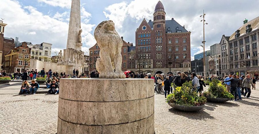 Amsterdam: Historic Walking Tour - A 2-hour Amsterdam walk that helps you read the city fast