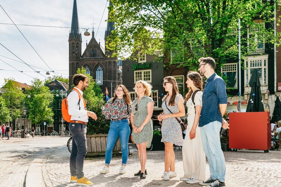 Amsterdam: Historical Highlights Walking Tour with Tasting - Weather, pace, and what to pack for Amsterdam’s walking streets