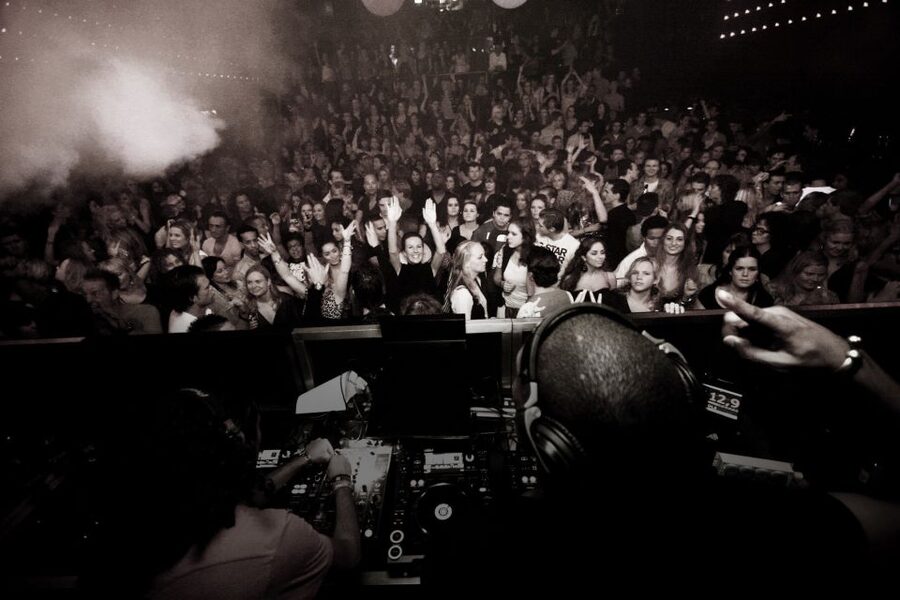 Amsterdam: House of Bols Entry Ticket and Nightlife Ticket - A two-night Amsterdam plan that mixes liqueur culture with club time
