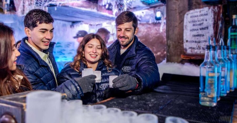 Amsterdam: Icebar Entry Ticket with 3 Drinks - Key Points at a Glance