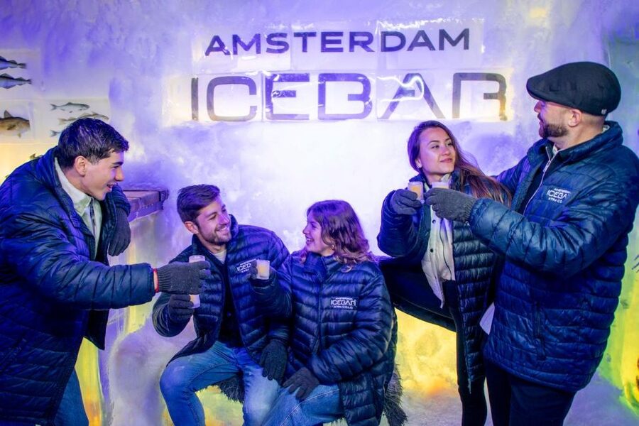 Amsterdam: Icebar Entry Ticket with 3 Drinks - Comfort Reality Check: Jackets and Gloves Help, but Plan Smart