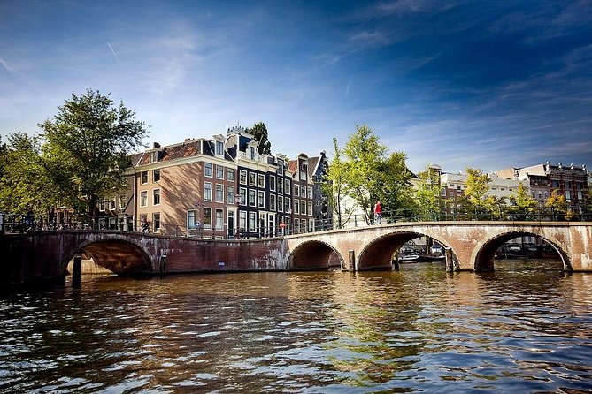 Amsterdam Independent Sightseeing by Pedal Boat - Deposit, lines, and the smoothness factor