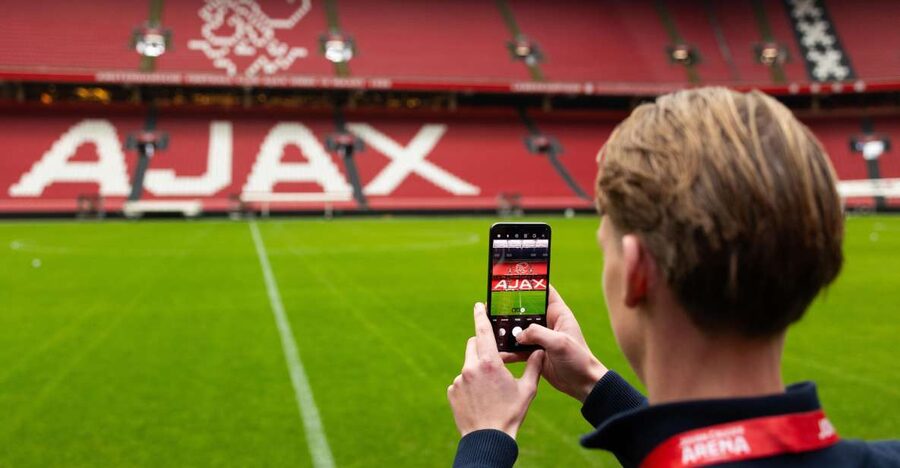 Amsterdam: Johan Cruijff ArenA Tour with Optional Guide - Stands, views, and photo stops that make the arena look cinematic