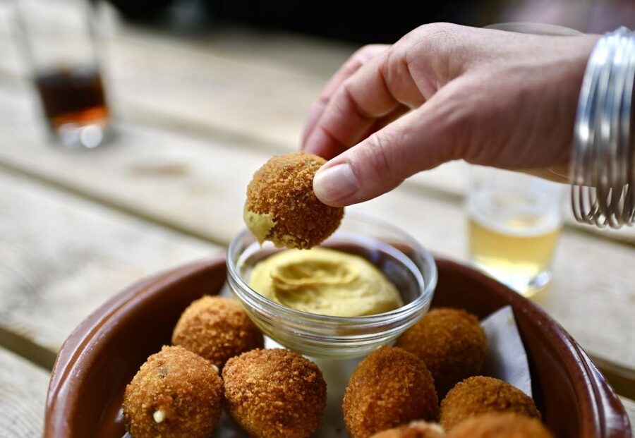 Amsterdam: Jordaan Food Tour of 10+ Local Classic Tastings - Key things I’d plan around before you go