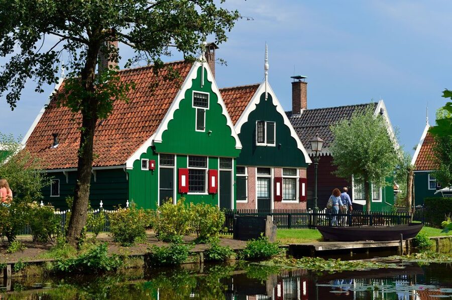 Amsterdam: Keukenhof and Zaanse Schans Live Guided Day Tour - Price and value: what $71 covers, and what it saves you