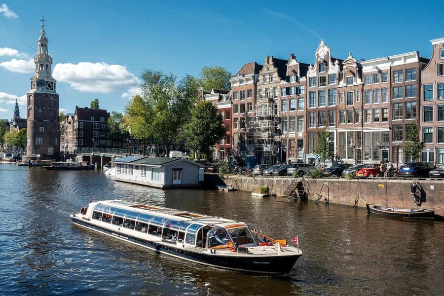 Amsterdam: Keukenhof Ticket with Shuttle Bus + Canal Cruise - Meeting at This is Holland: the ferry shortcut you should not skip