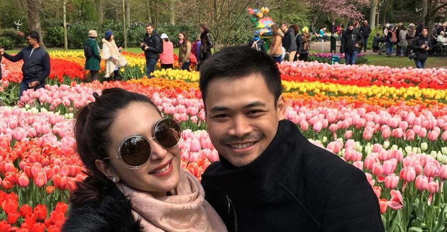 Amsterdam: Keukenhof Tulip Garden and Giethoorn Experience - Meeting at Prins Hendrikkade and the 8:30 AM Departure