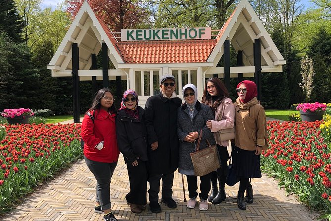 Amsterdam: Keukenhof Tulip Gardens and Giethoorn with Boat Tour - Who This Tour Fits (and Who Should Skip It)