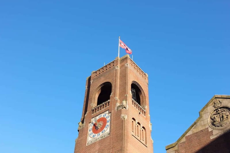 Amsterdam: Layover Flight Private Guided Tour (3h, 4h or 5h) - What to know before you go: walking, transit, and comfort