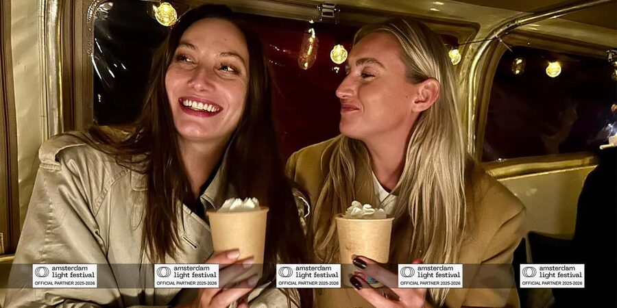 Amsterdam: Light Festival Boat+Unlimit.Drinks & Snack Option - Your canal route: NEMO to Magere Brug, Herengracht, and the canal belt