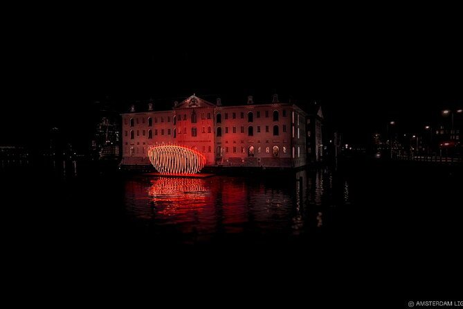 Amsterdam: Light Festival Boat with Unlimited Drinks & Snack - Comfort on cold nights: half-open vs covered boats and what to wear