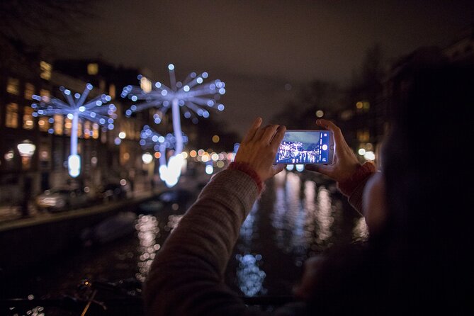 Amsterdam Light Festival: Canal Cruise + Bite & Unlimited Drinks - What the 1 Hour 15 Minute Cruise Feels Like