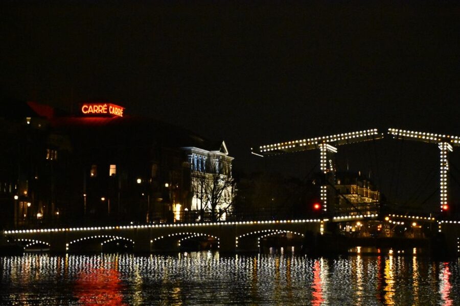 Amsterdam: Light Festival Cruise + Stroopwafel & Hot Choco - Your 75 Minutes: A Canal Route Built Around Light Installations