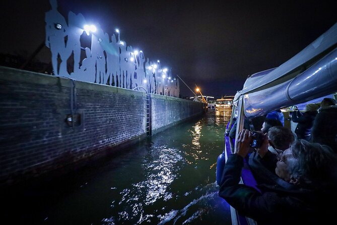 Amsterdam: Light Festival Cruise with Unlimited Drinks Option - Quick hits before you board