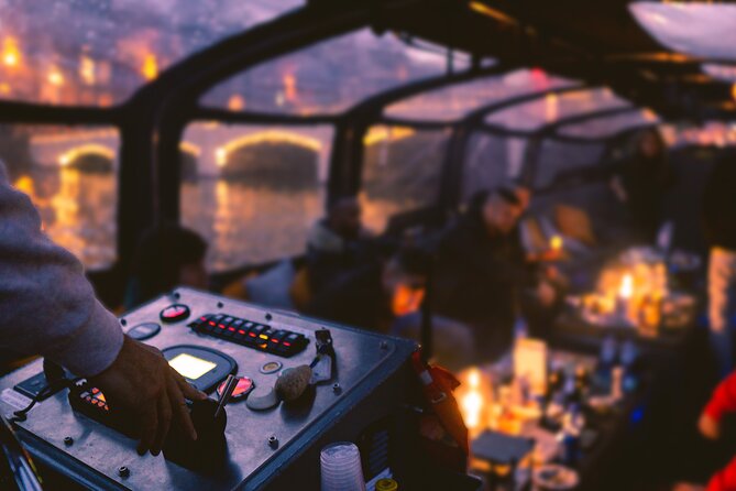 Amsterdam: Light Festival Cruise with Unlimited Drinks Option - Starting Point at Starboard Dock: Show Up Ready