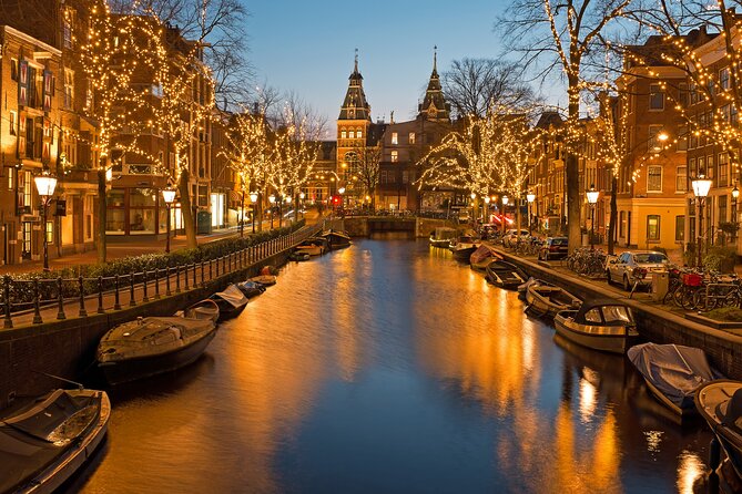 Amsterdam Light Festival Winter Walk with Stroopwafel Workshop - What to wear, what to pack, and how to stay comfortable