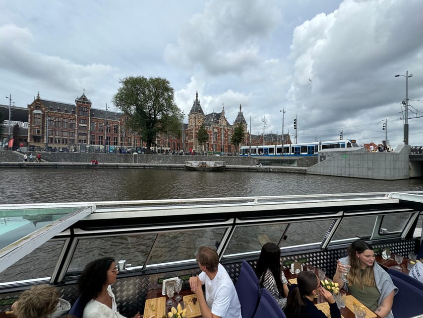 Amsterdam: Luxury Cheese & Wine Canal Cruise - Drinks included on board: Heineken, wine, soda, coffee, tea