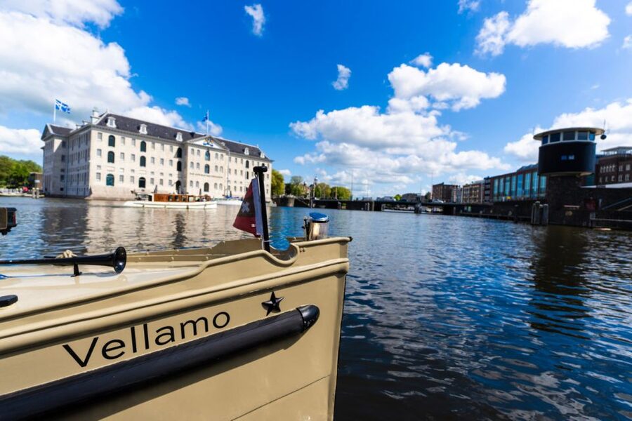 Amsterdam: Luxury Private Boat Tour - Drinks onboard, and the small extras that make it feel special
