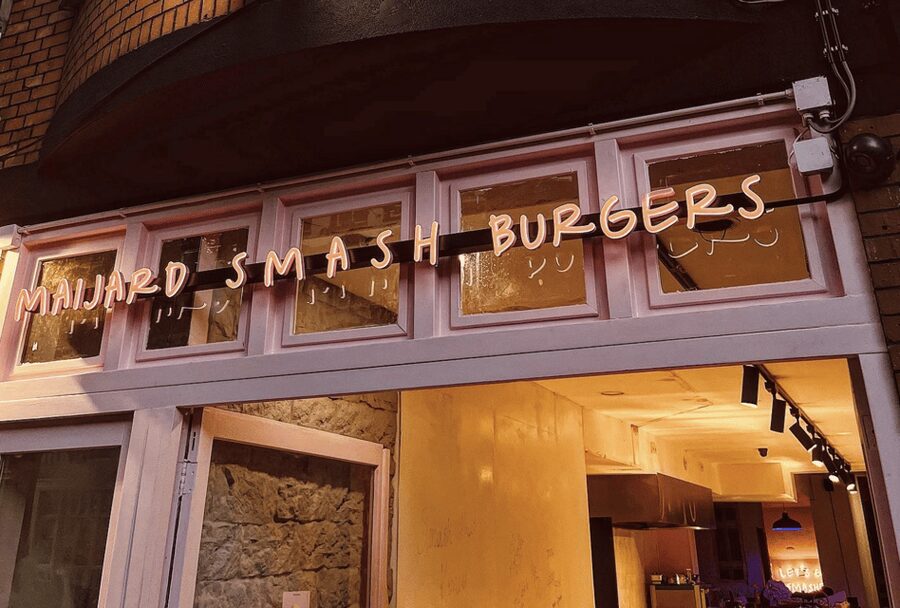 Amsterdam: Maijard 3-Course Menu and Nightlife Ticket - How to pace your night so you do not waste club options